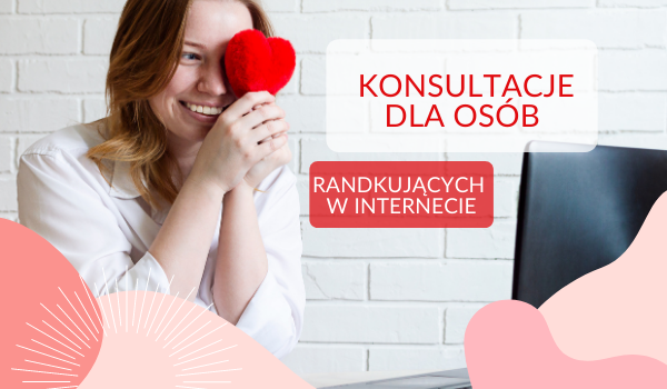 Jedna dłoń na klawiaturze komputera, druga - trzyma myszkę w kształcie serca
